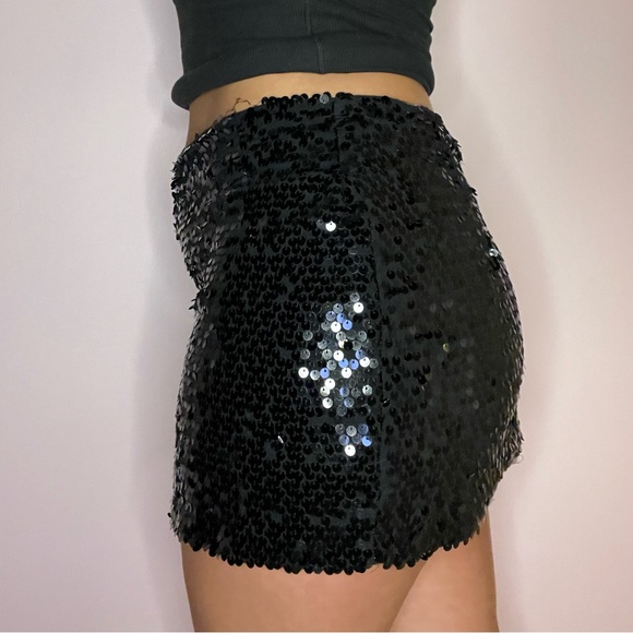 Black Sequin Mini Skirt - Picture 8 of 11